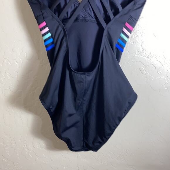 La Blanca Spectrum Multi Strap Cross Back One Piece  swimsuit - Picture 7 of 9